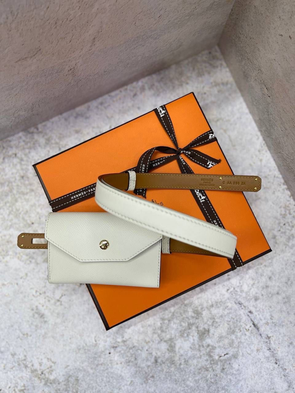 ЖЕНСКИЙ РЕМЕНЬ HERMES детальное фото