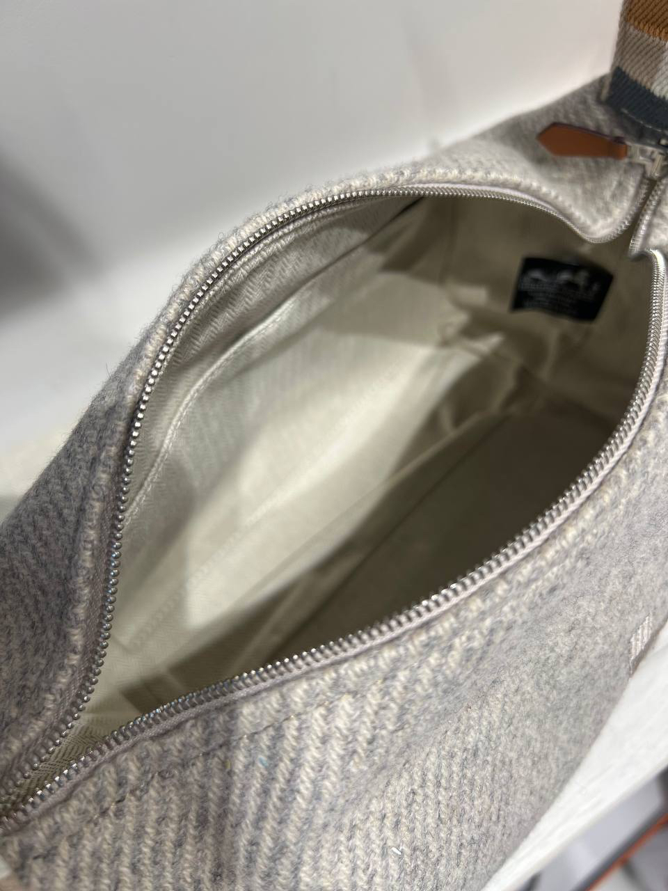 КОСМЕТИЧКА HERMES детальное фото