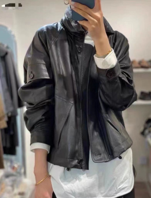 КУРТКА BRUNELLO CUCINELLI фото