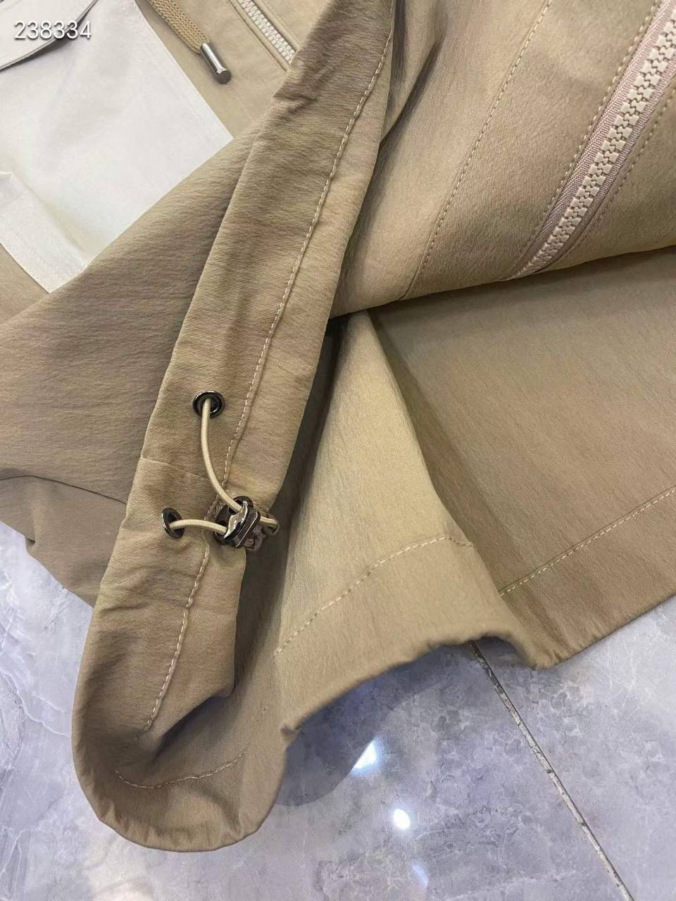 КОСТЮМ BRUNELLO CUCINELLI детальное фото