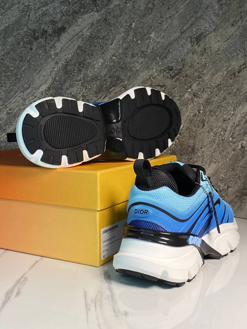 МУЖСКИЕ КРОССОВКИ CHRISTIAN DIOR детальное фото