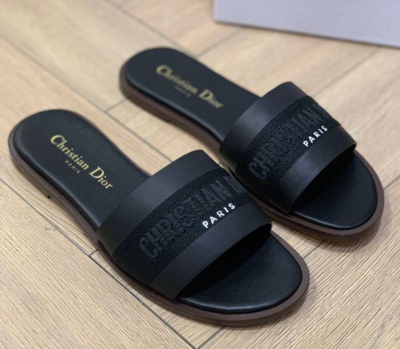 ШЛЕПКИ CHRISTIAN DIOR фото