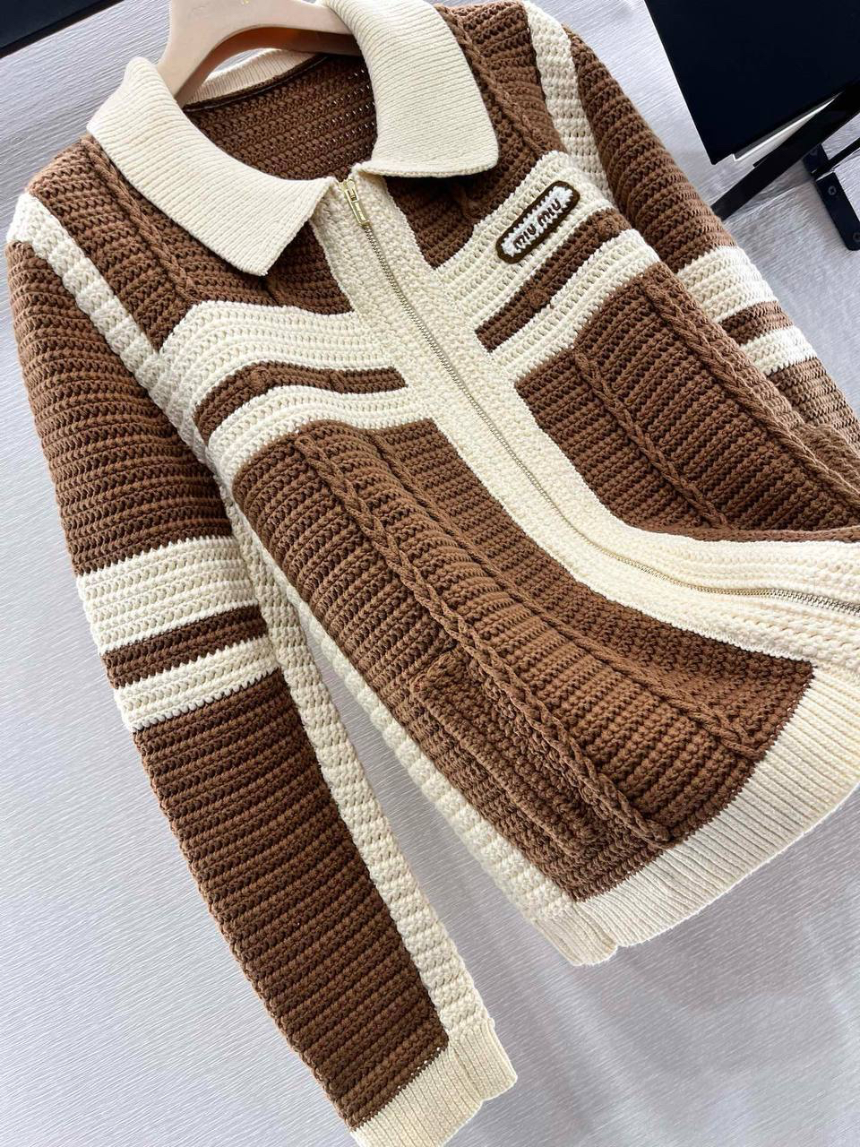 КАРДИГАН MIU MIU детальное фото