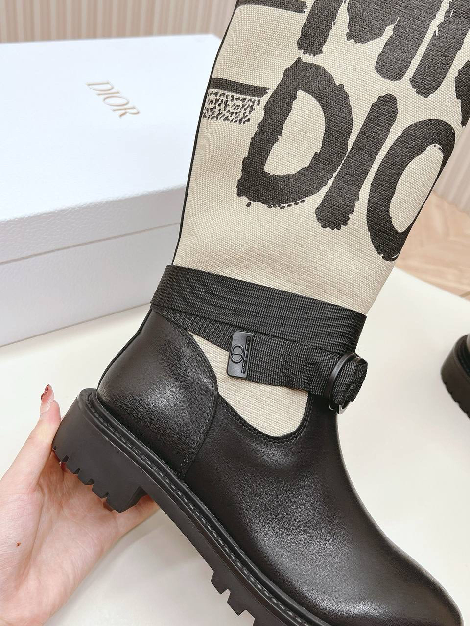 САПОГИ CHRISTIAN DIOR детальное фото