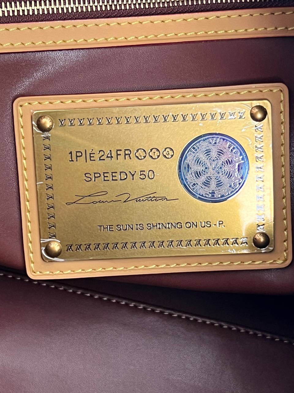 СУМКА LOUIS VUITTON детальное фото