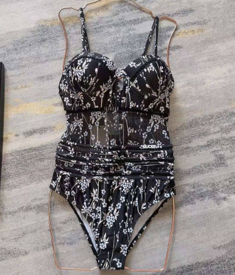 КУПАЛЬНИК GUCCI фото