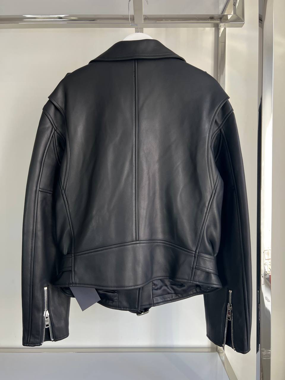 КУРТКА PRADA детальное фото