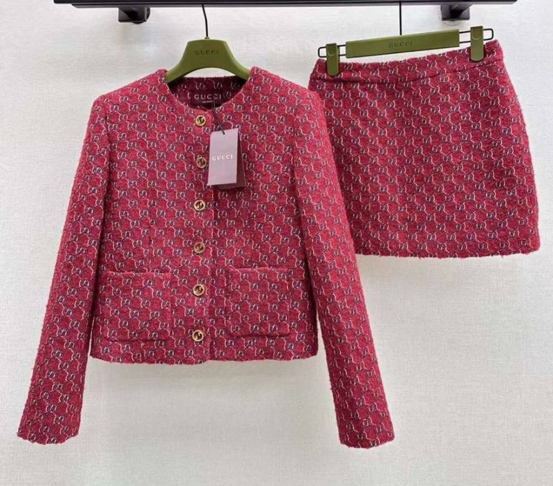 КОСТЮМ GUCCI фото