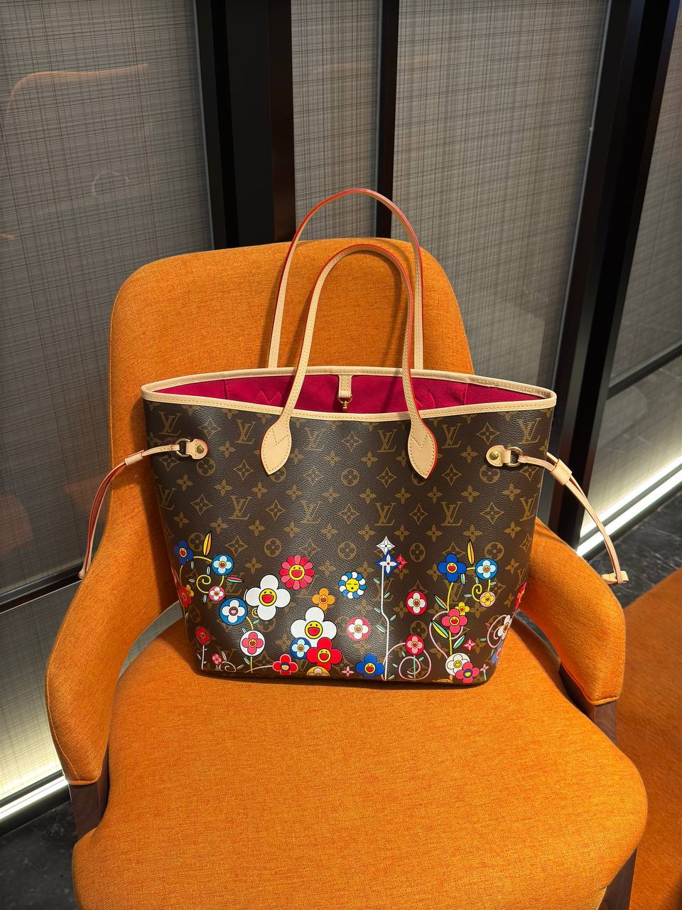 СУМКА LOUIS VUITTON NEVERFULL детальное фото