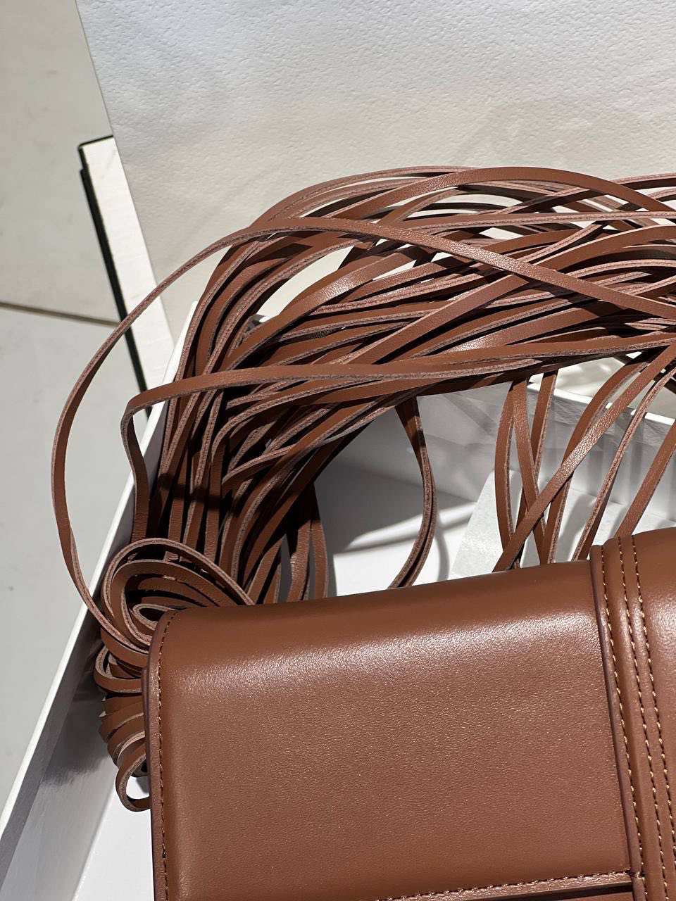 СУМКА JACQUEMUS детальное фото