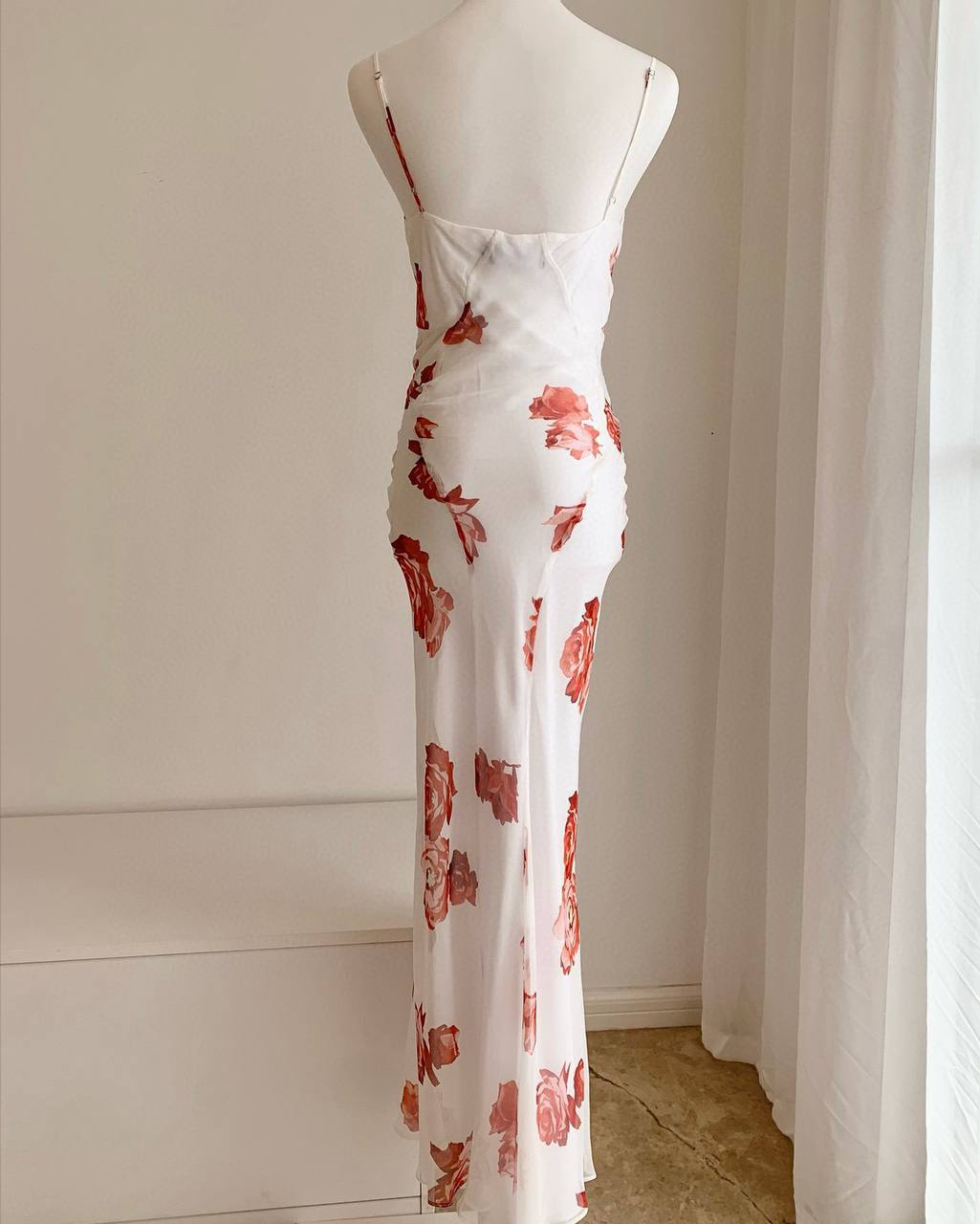 ПЛАТЬЕ REALISATION детальное фото