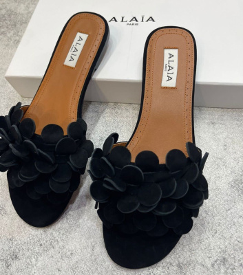 ШЛЕПКИ ALAIA фото