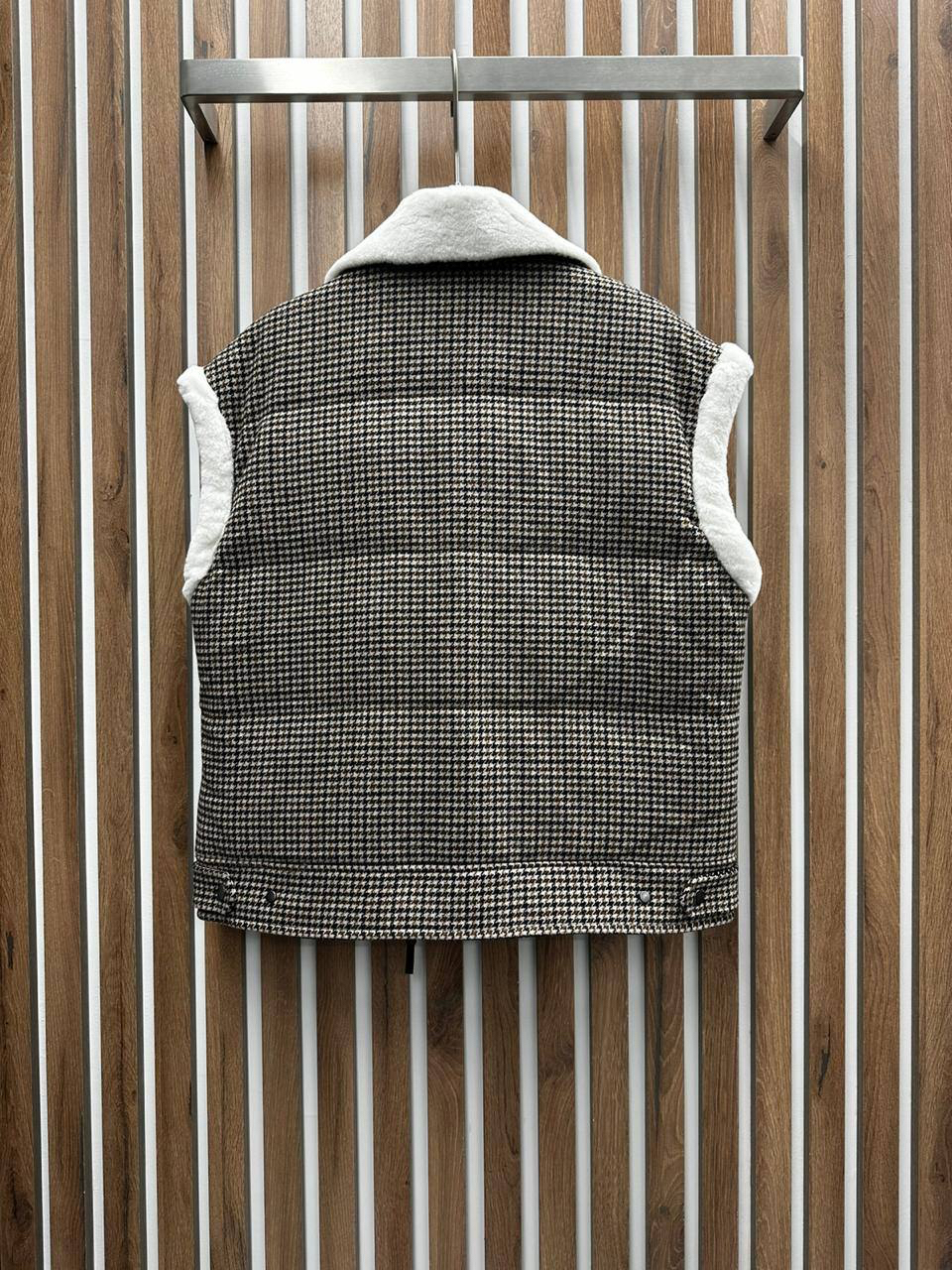 ЖИЛЕТ BRUNELLO CUCINELLI детальное фото