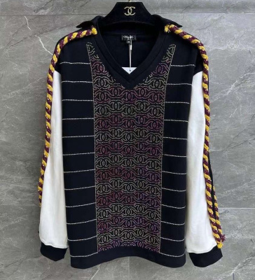 СВИТЕР CHANEL фото