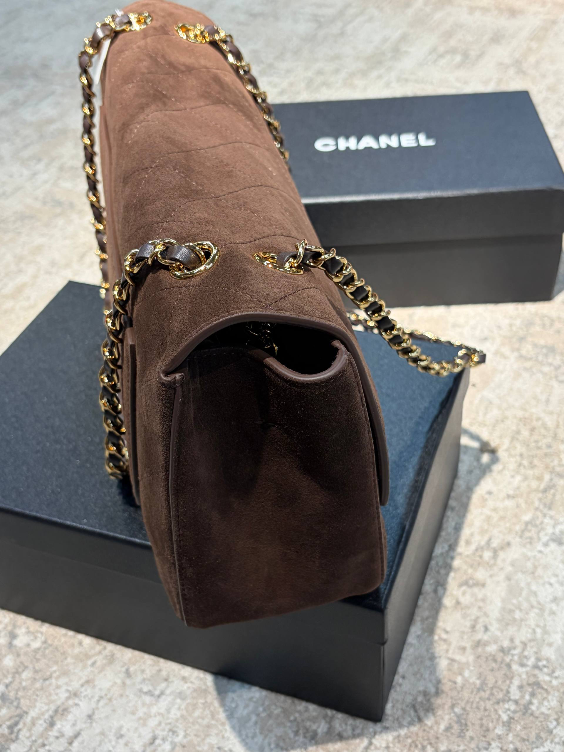 СУМКА CHANEL MAXI FLAP детальное фото