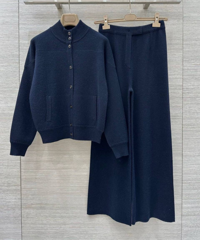 КОСТЮМ LORO PIANA фото