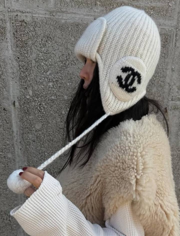 ШАПКА CHANEL фото