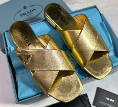 ШЛЕПКИ PRADA фото