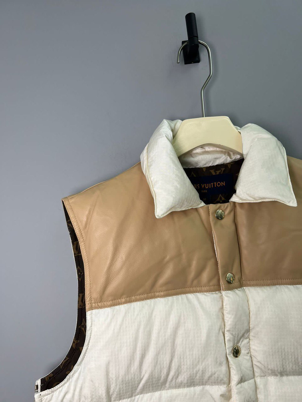 ЖИЛЕТ LOUIS VUITTON детальное фото