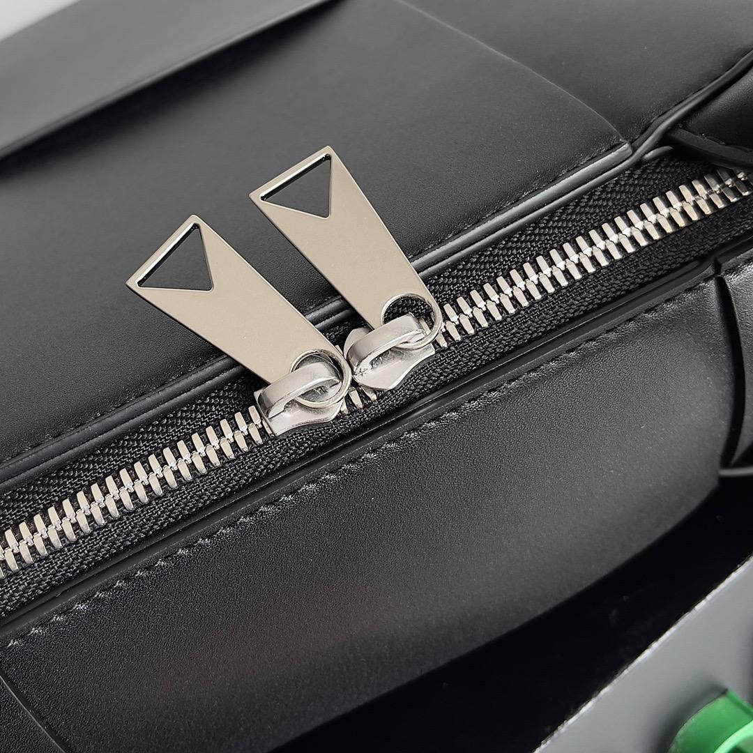 МУЖСКОЙ ПОРТФЕЛЬ BOTTEGA VENETA детальное фото