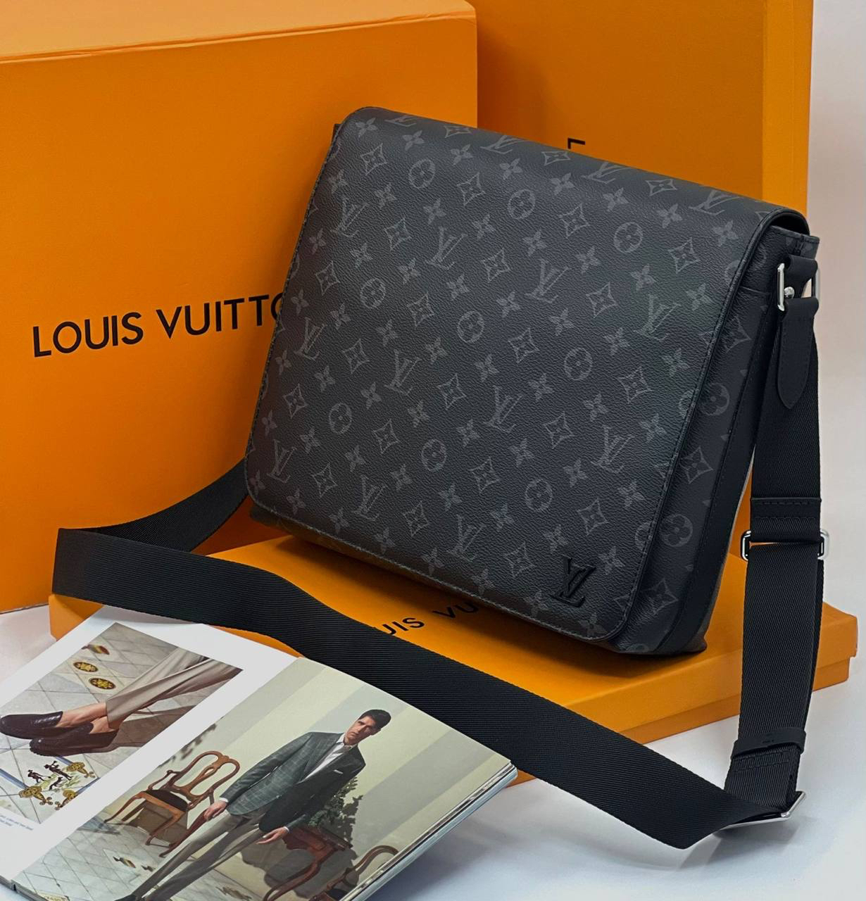МУЖСКАЯ СУМКА МЕССЕНДЖЕР LOUIS VUITTON детальное фото