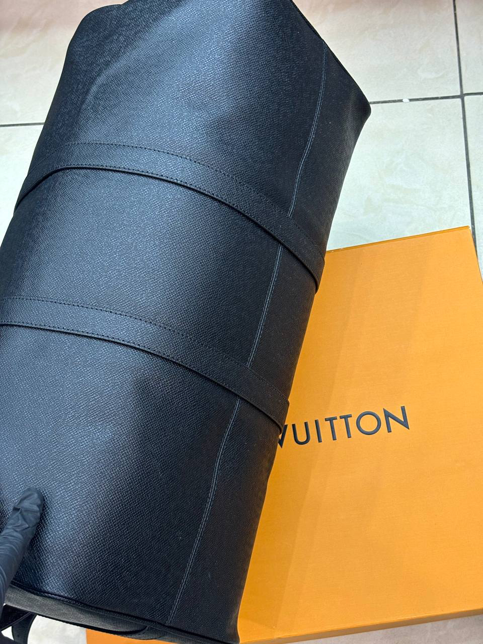 ДОРОЖНАЯ СУМКА LOUIS VUITTON детальное фото