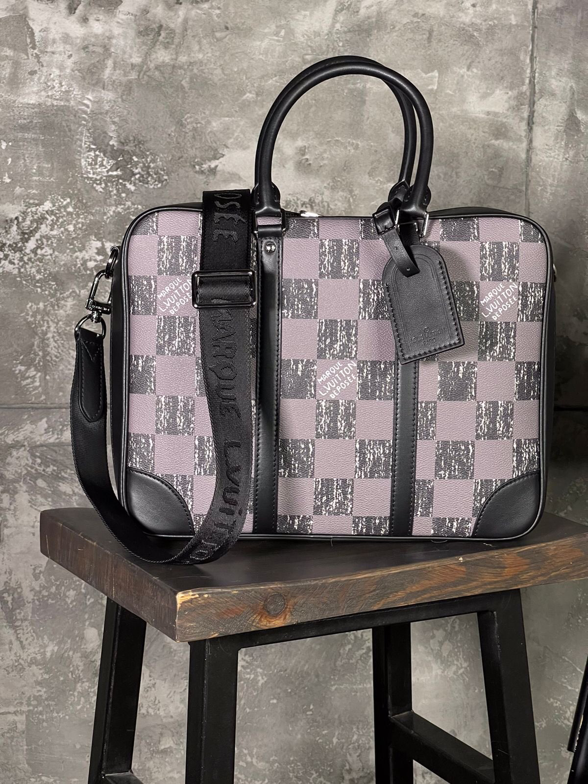 МУЖСКОЙ ПОРТФЕЛЬ LOUIS VUITTON детальное фото