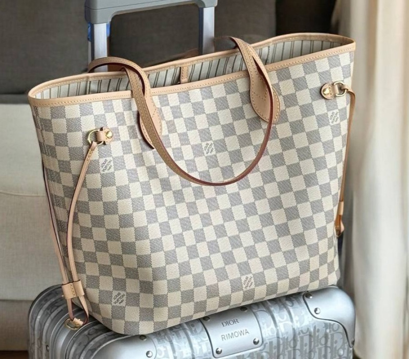 СУМКА LOUIS VUITTON NEVERFULL фото