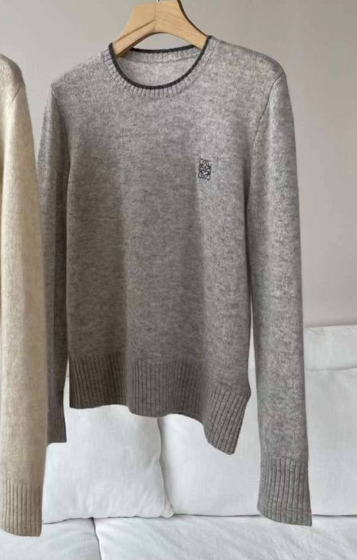 СВИТЕР LOEWE фото