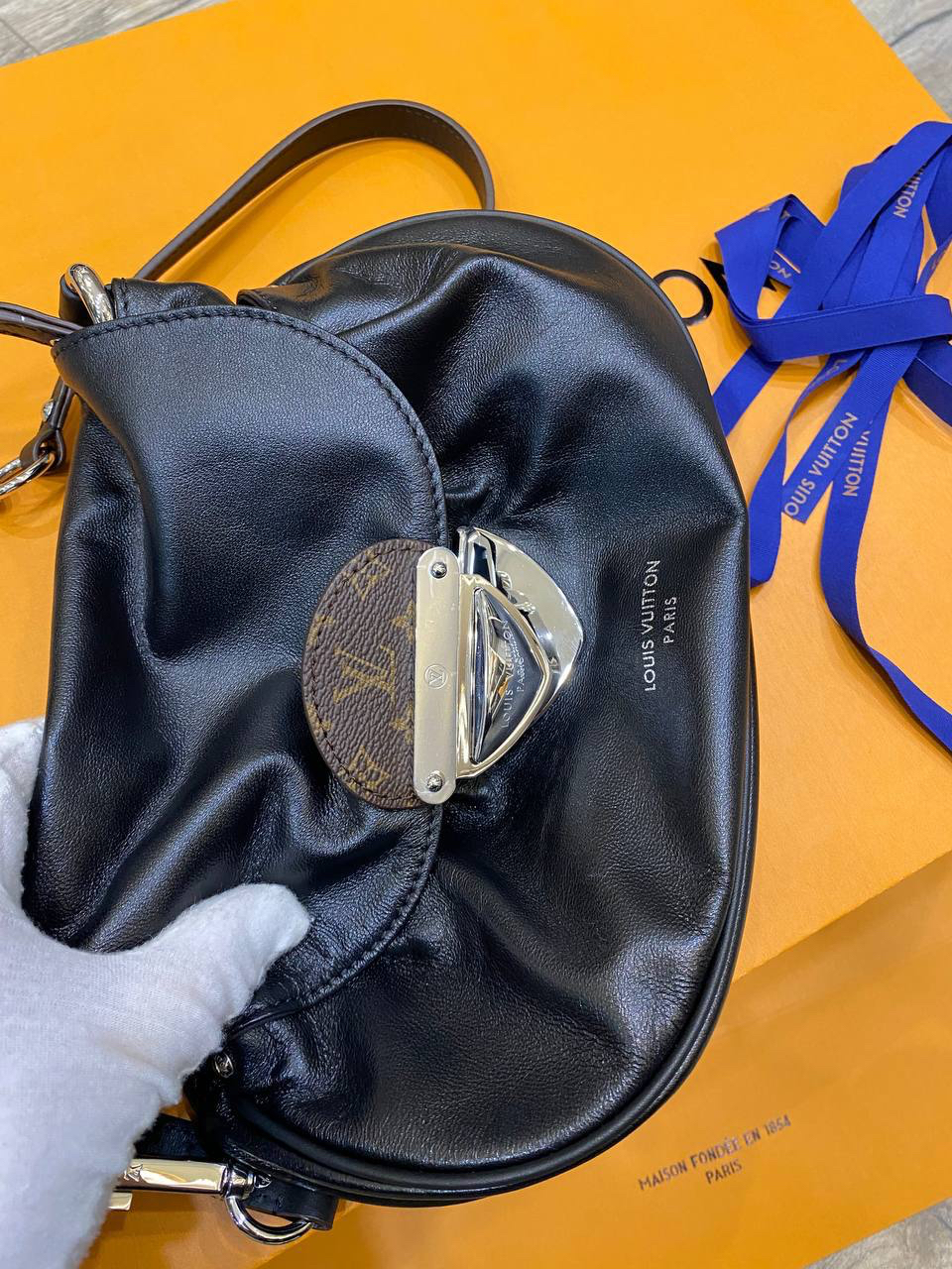 СУМКА LOUIS VUITTON детальное фото