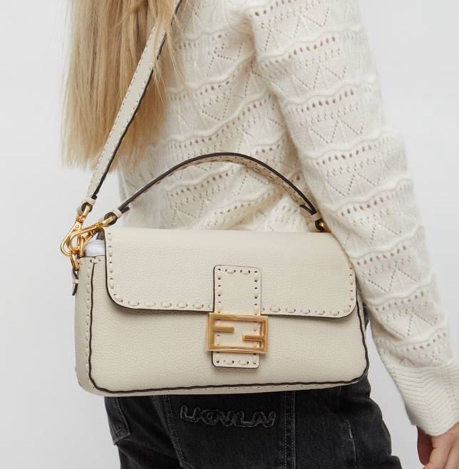 СУМКА FENDI BAGUETTE фото