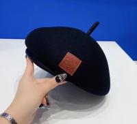 БЕРЕТ LOEWE фото