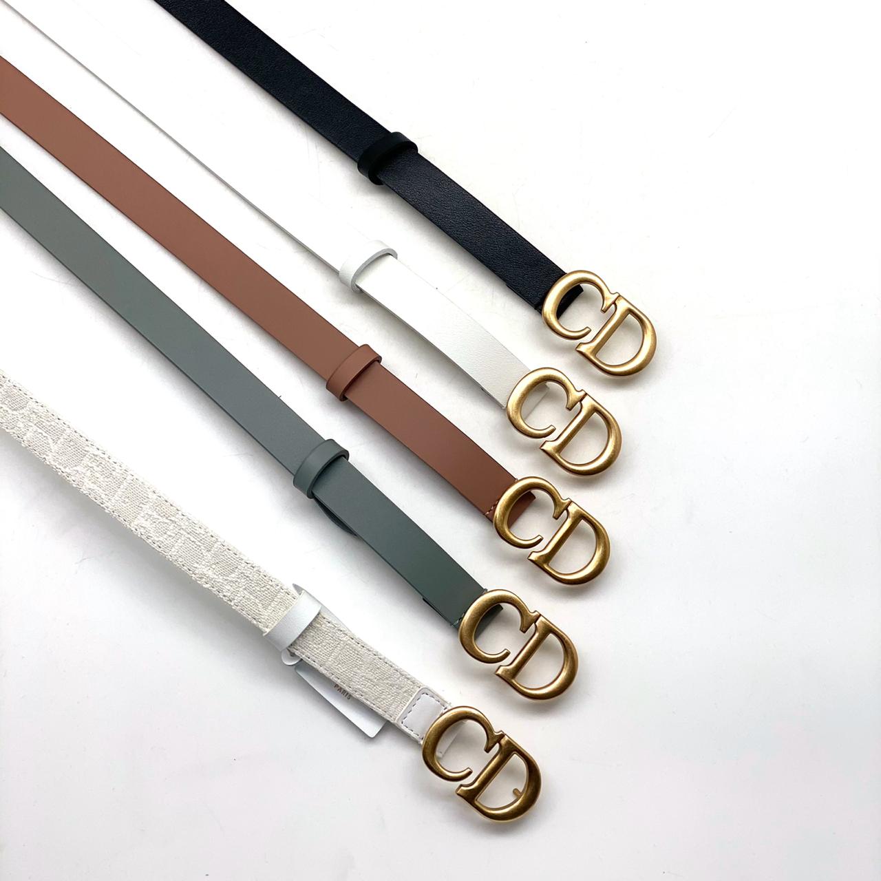 ЖЕНСКИЙ РЕМЕНЬ DIOR детальное фото