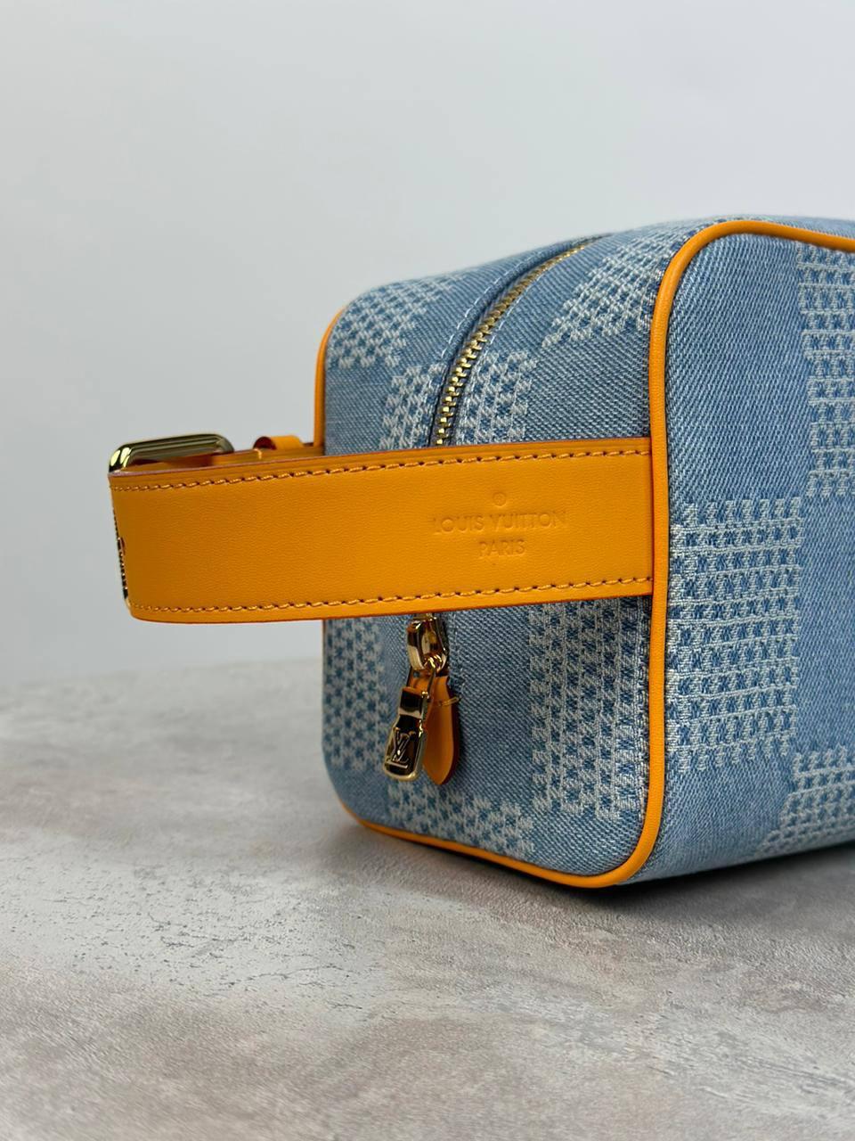 МУЖСКОЙ НЕСЕССЕР КОСМЕТИЧКА LOUIS VUITTON детальное фото