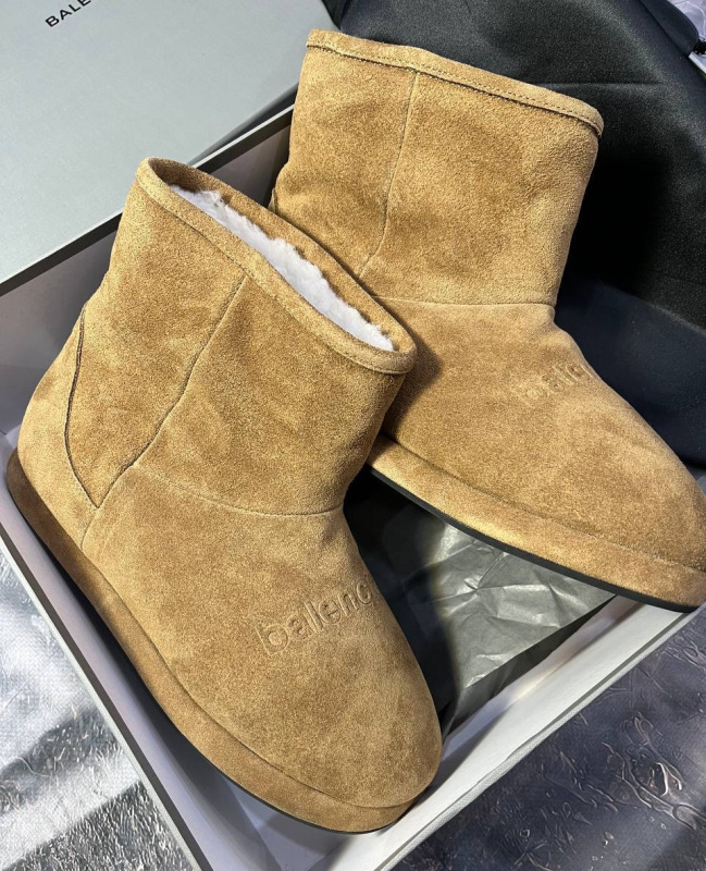 УГГИ BALENCIAGA фото