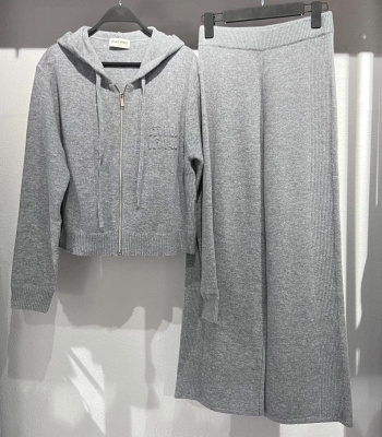 КОСТЮМ MIU MIU фото