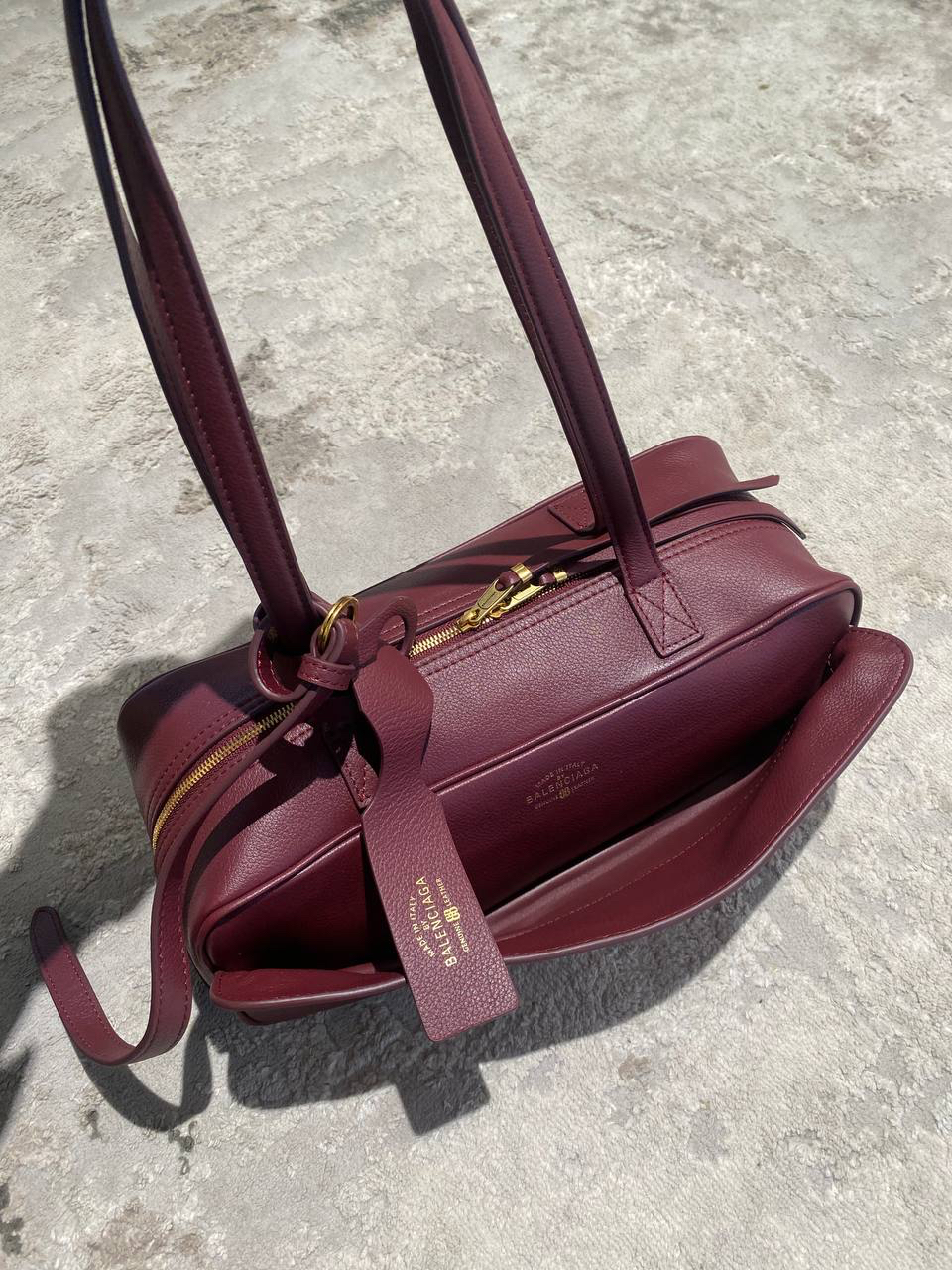 СУМКА BALENCIAGA CARRIE детальное фото