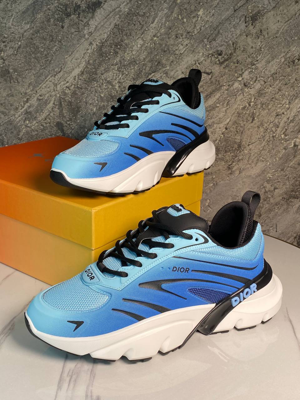 МУЖСКИЕ КРОССОВКИ CHRISTIAN DIOR детальное фото