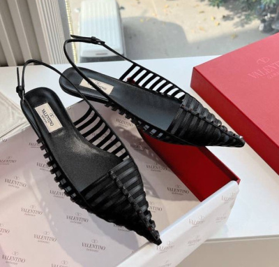 ТУФЛИ VALENTINO фото