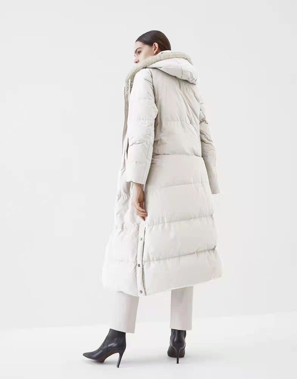 ПУХОВИК BRUNELLO CUCINELLI детальное фото