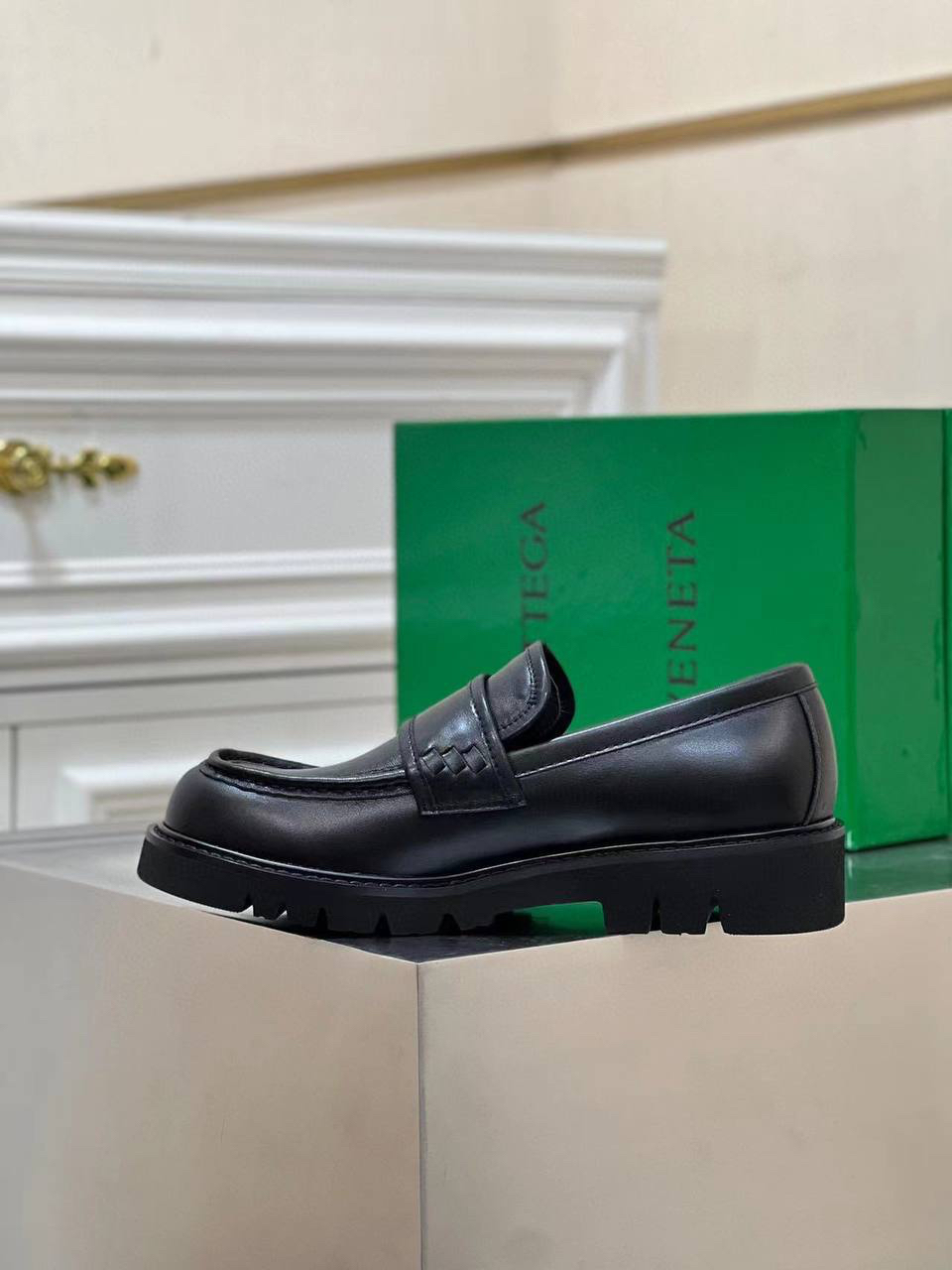 МУЖСКИЕ ЛОФЕРЫ BOTTEGA VENETA детальное фото