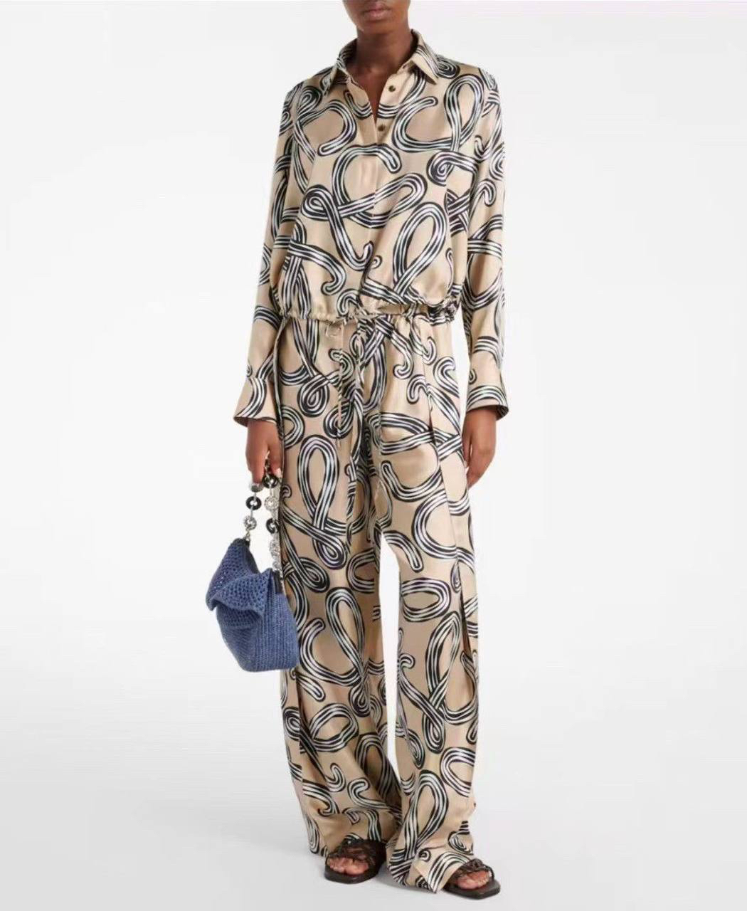 КОСТЮМ LOEWE детальное фото