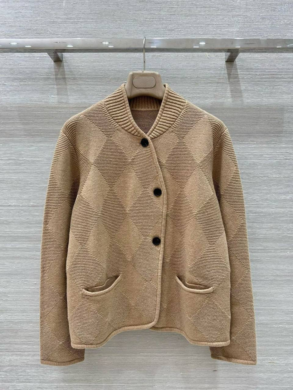 КОСТЮМ LORO PIANA детальное фото