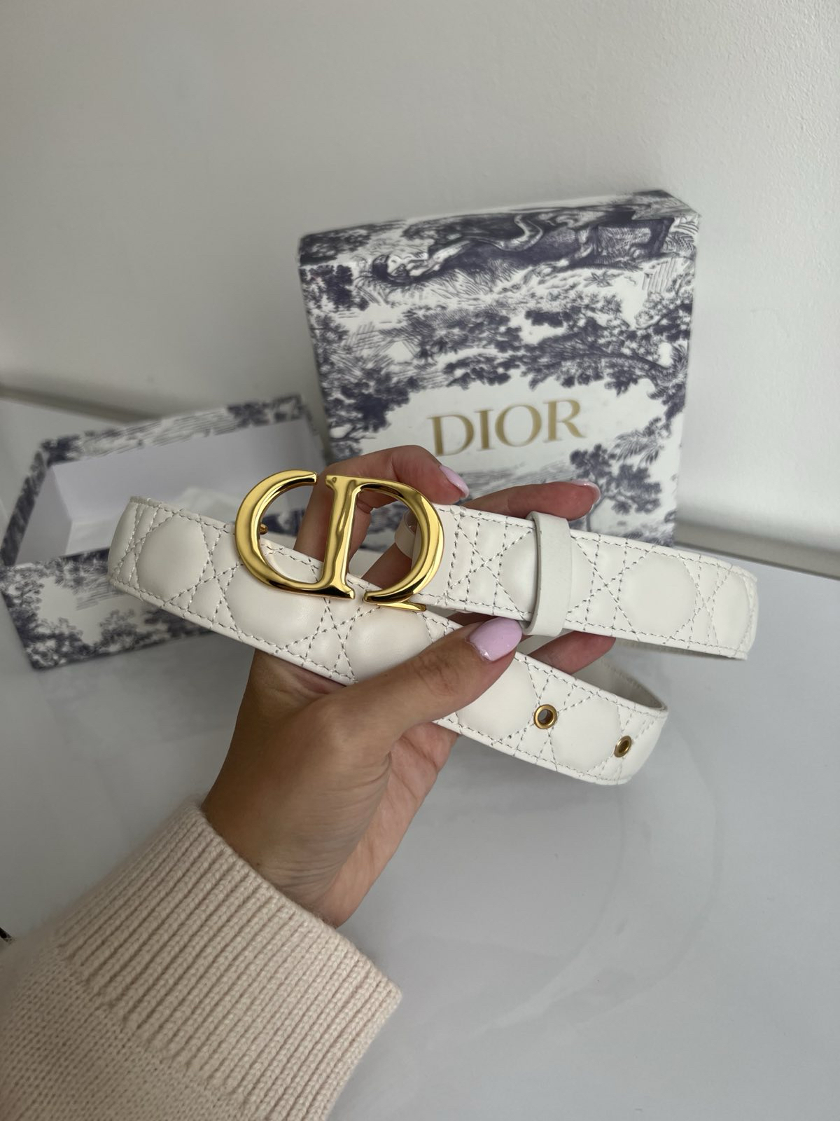 ЖЕНСКИЙ РЕМЕНЬ CHRISTIAN DIOR детальное фото