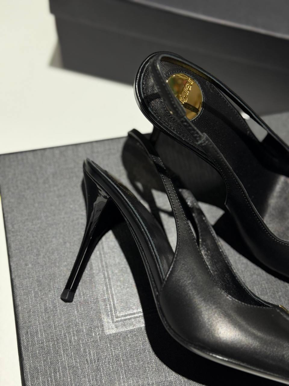 ТУФЛИ SAINT LAURENT детальное фото