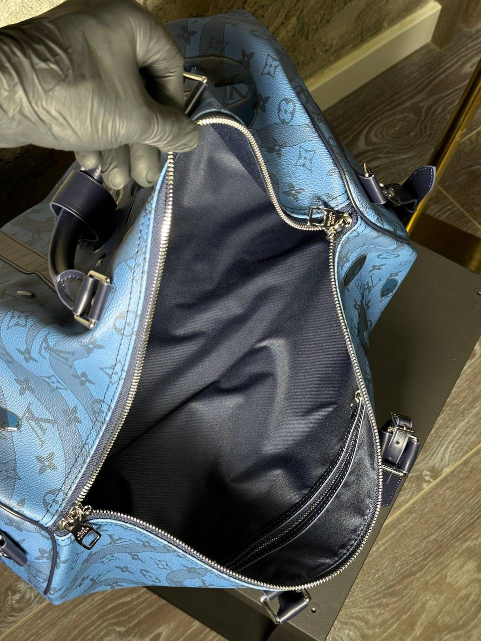 ДОРОЖНАЯ СУМКА LOUIS VUITTON детальное фото