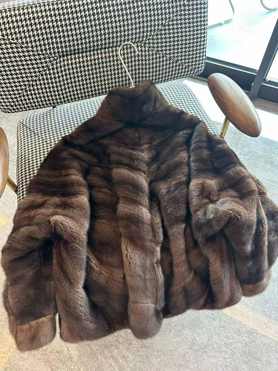 ШУБА FENDI детальное фото