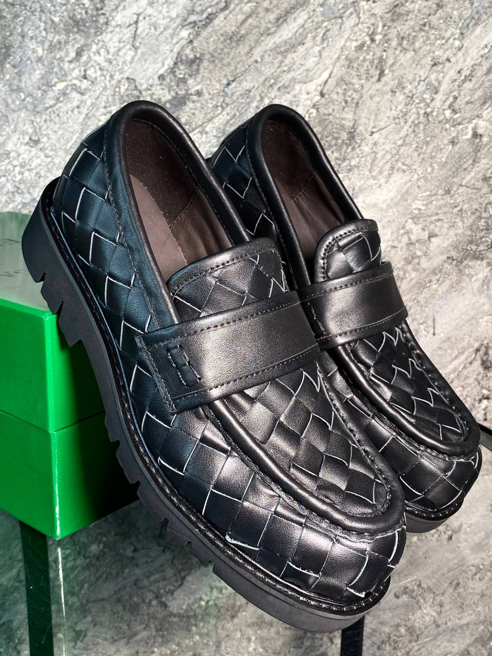 МУЖСКИЕ ЛОФЕРЫ BOTTEGA VENETA детальное фото