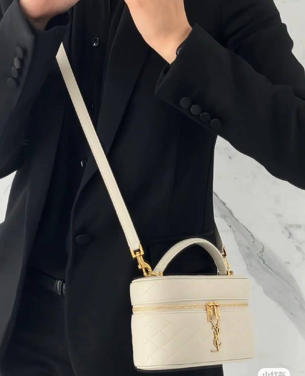 СУМКА SAINT LAURENT детальное фото