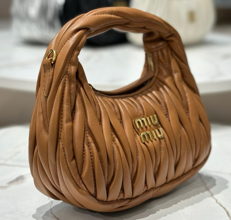 СУМКА MIU MIU WANDER фото